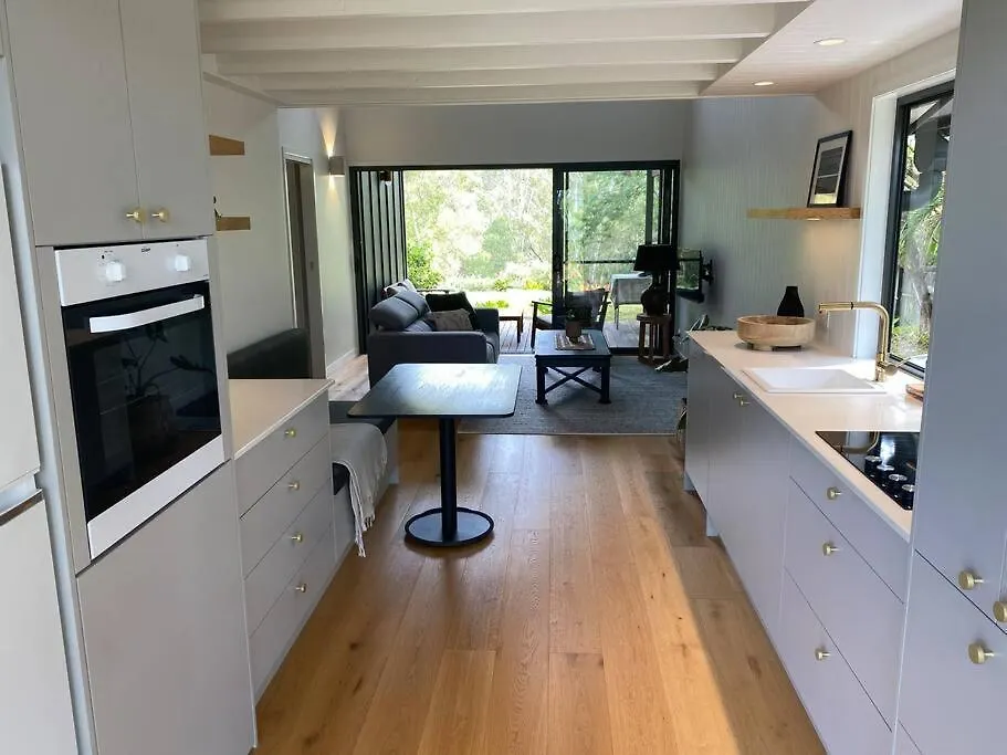 Hilltop Woods Noosa Tinbeerwah 0*,  Australia